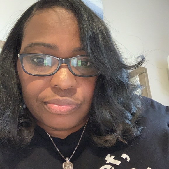 Meet your Posher, Bee - Picture 3 of 7